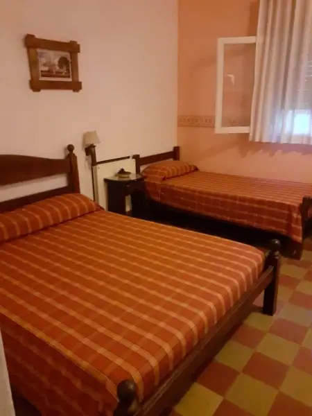 HOSTERIA DE CATEGORIA PLENO CENTRO - Imagen 16