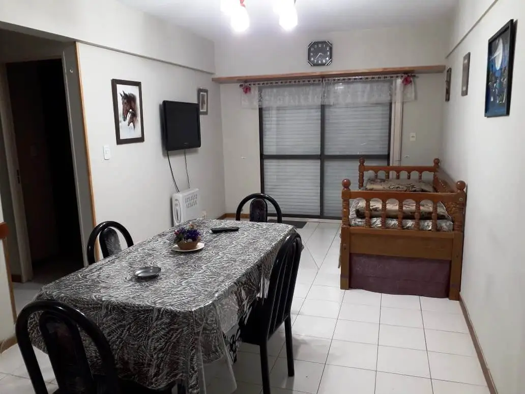 EXCELENTE DEPARTAMENTO CENTRICO - Imagen 3
