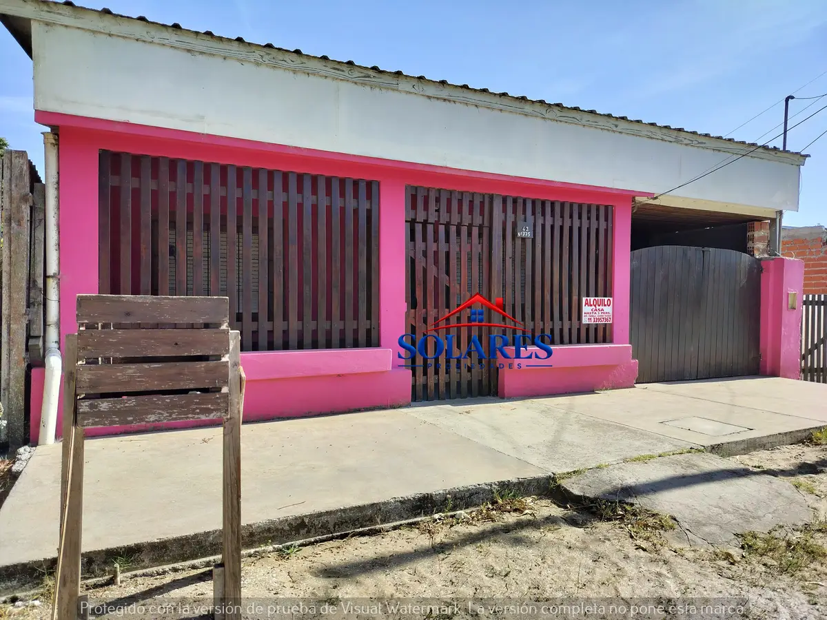EXCELENTES 2 CASAS SOBRE MISMO LOTE