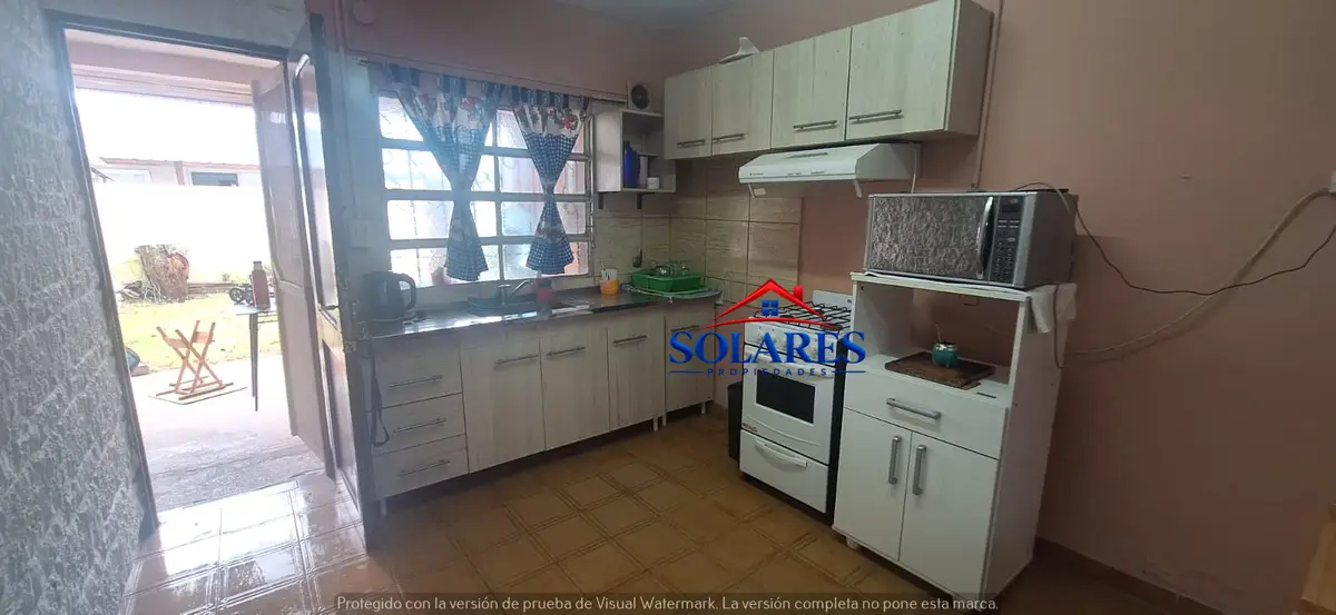 EXCELENTES 2 CASAS SOBRE MISMO LOTE - Imagen 4