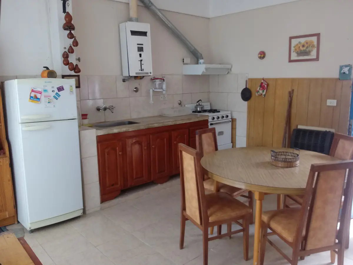 MUY BUEN DEPARTAMENTO PH - Imagen 2